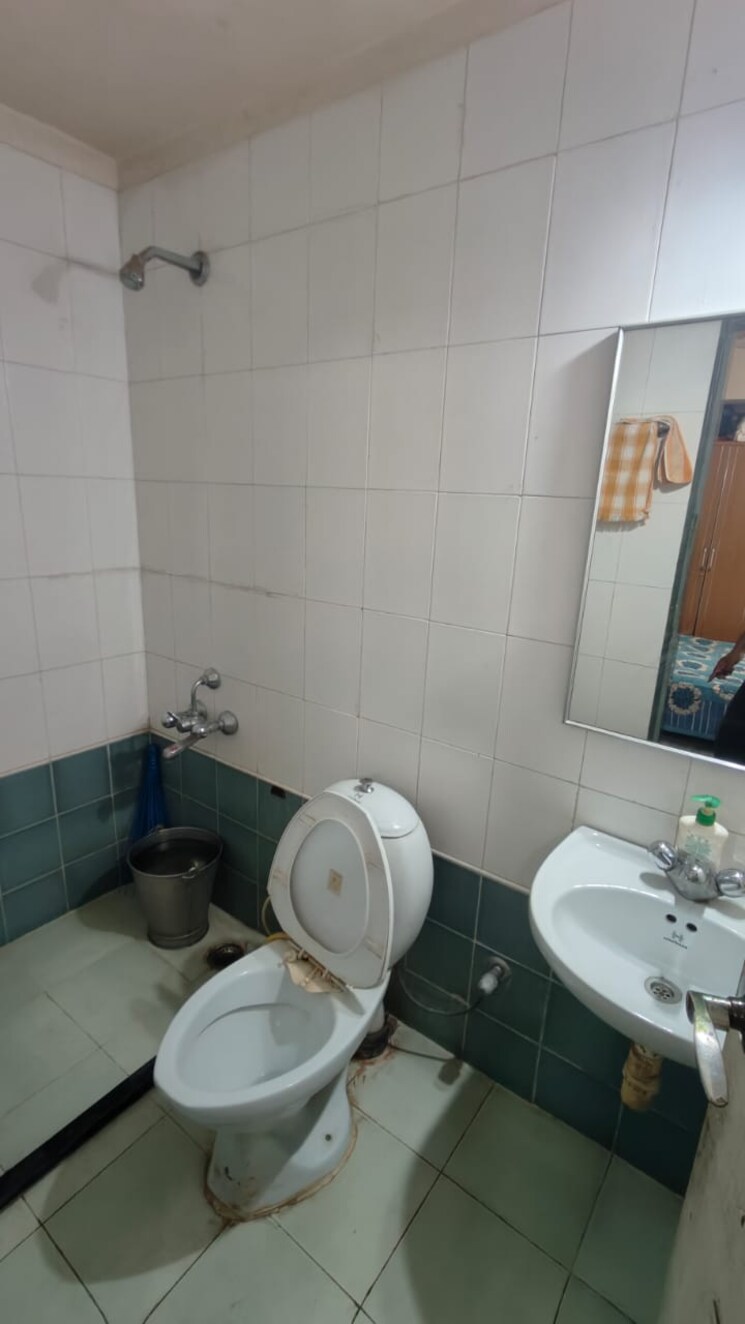 Bathroom, hiranandani estate 5 Bedroom 2150 Sq.Ft. Apartment In Hiranandani Estate Thane 7982693