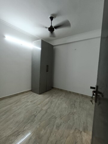 Room in 1 BHK Builder Floor at Saket – for Rent