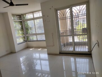 Room in 4 BHK Builder Floor at BPTP Parkland Pride, Sector 77 – for Rent