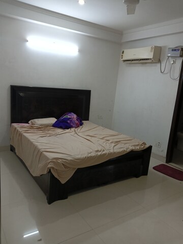 Bedroom in 3 BHK Builder Floor at Saket – for Rent