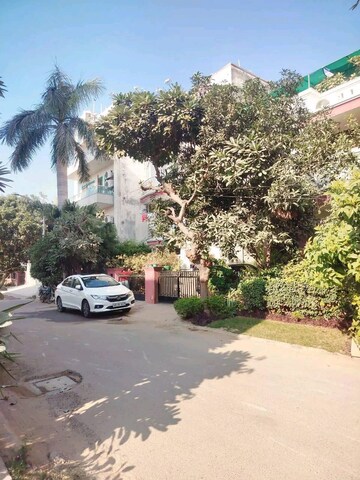  Plot For Sale in DLF Alameda, Sector 73