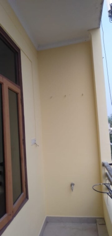 Building Lobby in 2 BHK Independent House at Aliganj – for Rent