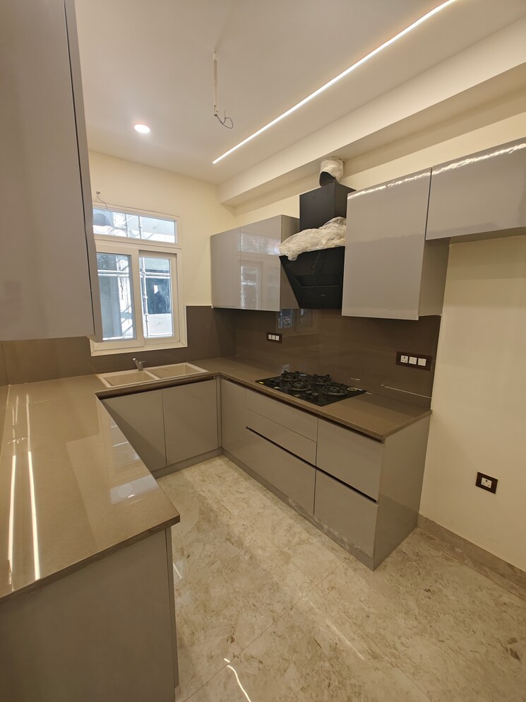 Kitchen, sector 70 3 Bedroom 1410 Sq.Ft. Builder Floor In Sector 70 Gurgaon 7982772
