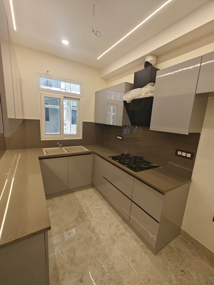 Kitchen, sector 70 3 Bedroom 1410 Sq.Ft. Builder Floor In Sector 70 Gurgaon 7982772