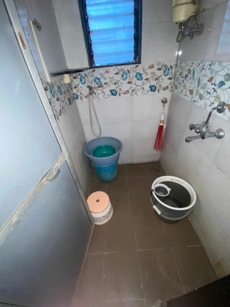 Bathroom, amish-park 1 Bedroom 525 Sq.Ft. Apartment In Mira Road Thane 7982797