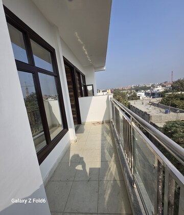 Balcony in 1 BHK Builder Floor at Chattarpur – for Rent