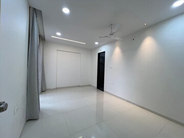 Room in 2 BHK Apartment at Shree Ganesh Imperial Heritage, Nalasopara East – for Sale