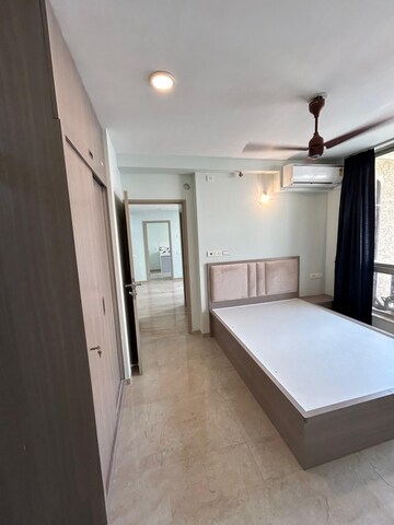 1.5 BHK Apartment For Rent in Hiranandani Lavinia, Ghodbunder Road