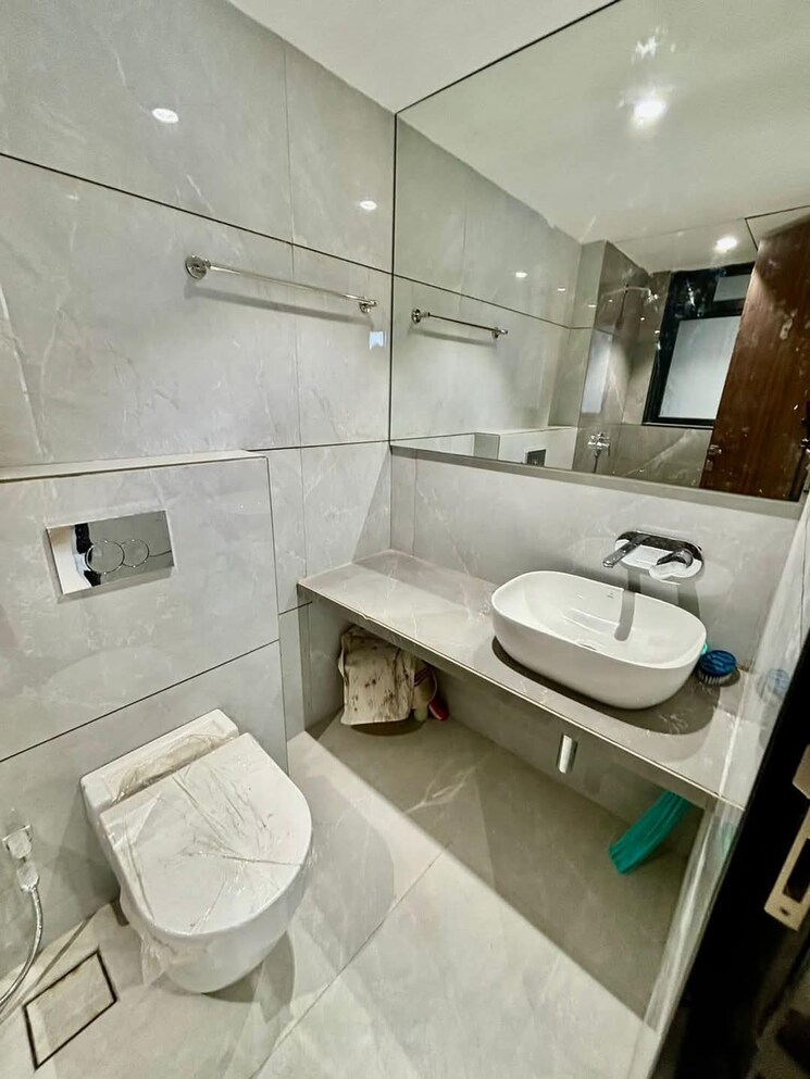 Bathroom, gawde-orchid-atrium 2 Bedroom 671 Sq.Ft. Apartment In Mahim Mumbai 7982887