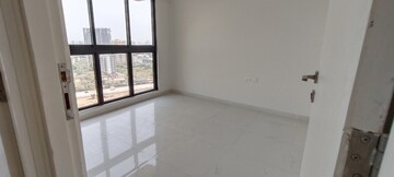 Room in 1.5 BHK Apartment at Runwal Gardens, Dombivli East – for Rent