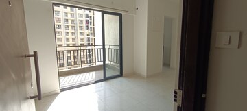 Room in 1.5 BHK Apartment at Runwal Gardens, Dombivli East – for Rent