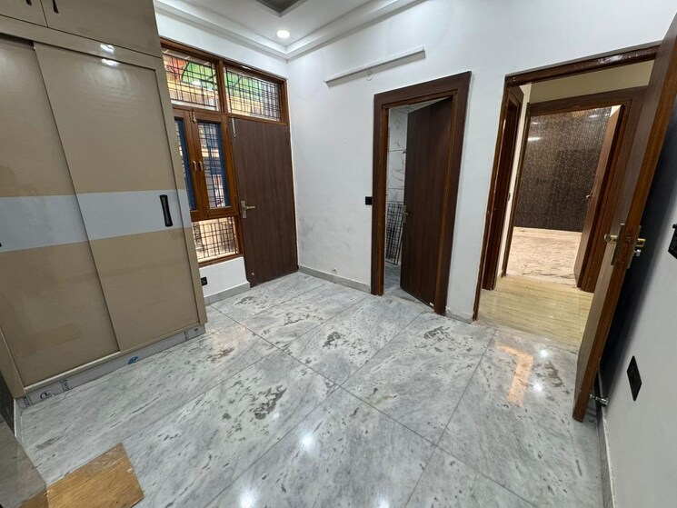 Room, smart-lane 3 Bedroom 1800 Sq.Ft. Builder Floor In Niti Khand Ghaziabad 7982927