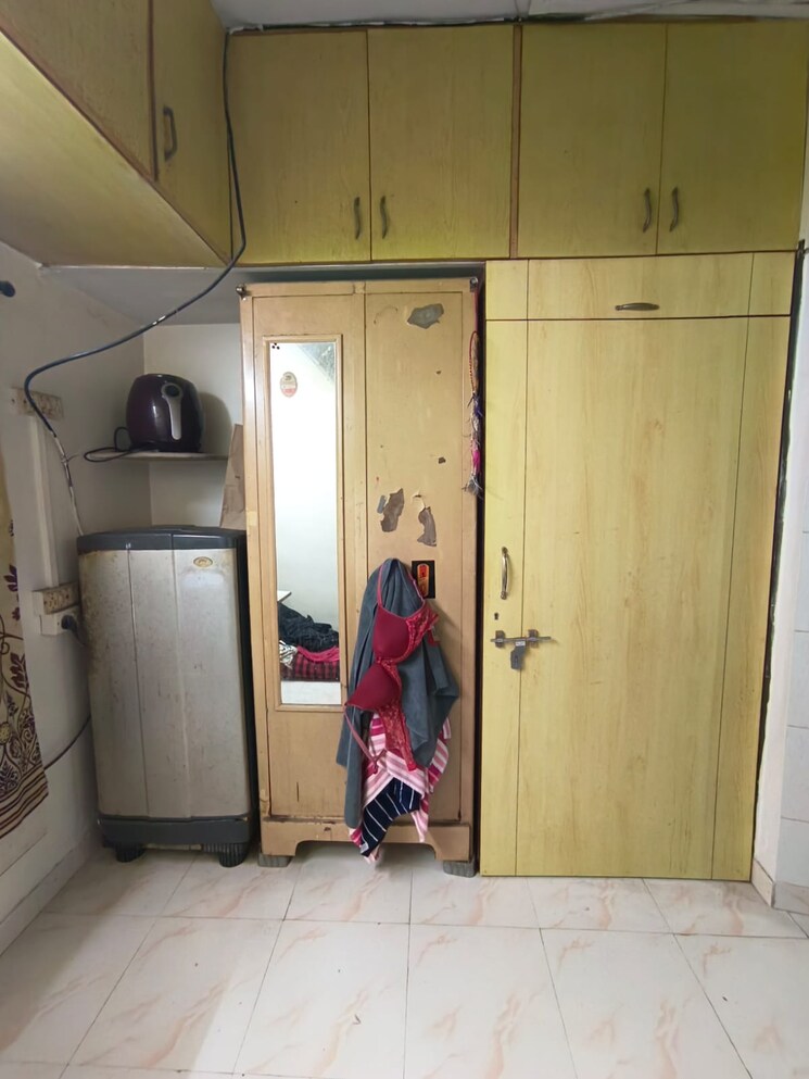 Bathroom, gurukrupa-chs-goregaon 1 RK 250 Sq.Ft. Apartment In Goregaon East Mumbai 7982932