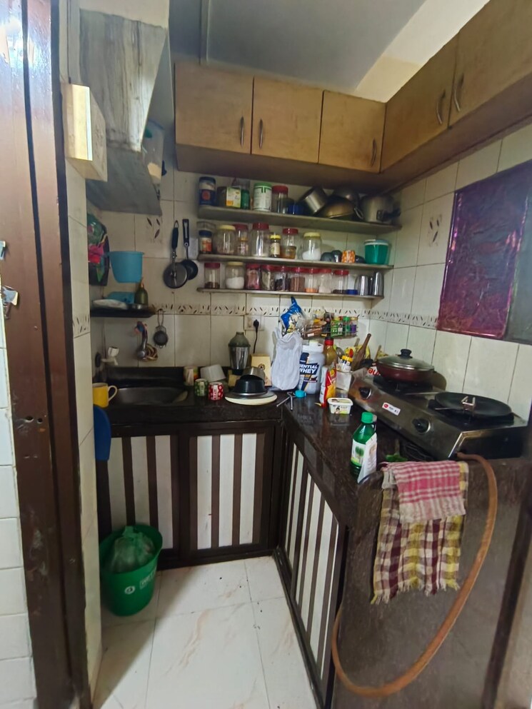 Kitchen, gurukrupa-chs-goregaon 1 RK 250 Sq.Ft. Apartment In Goregaon East Mumbai 7982932