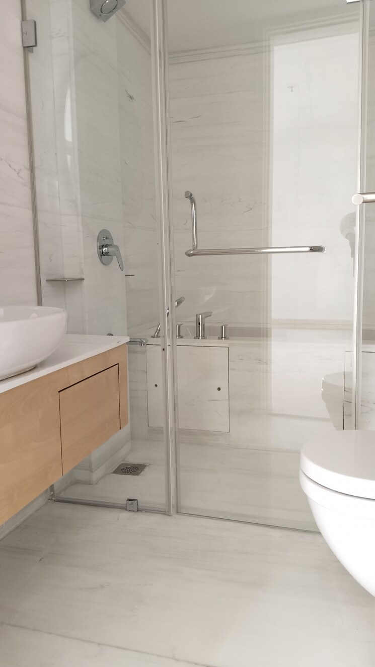 Bathroom, kalpataru-magnus 2 Bedroom 1000 Sq.Ft. Apartment In Bandra East Mumbai 7982956