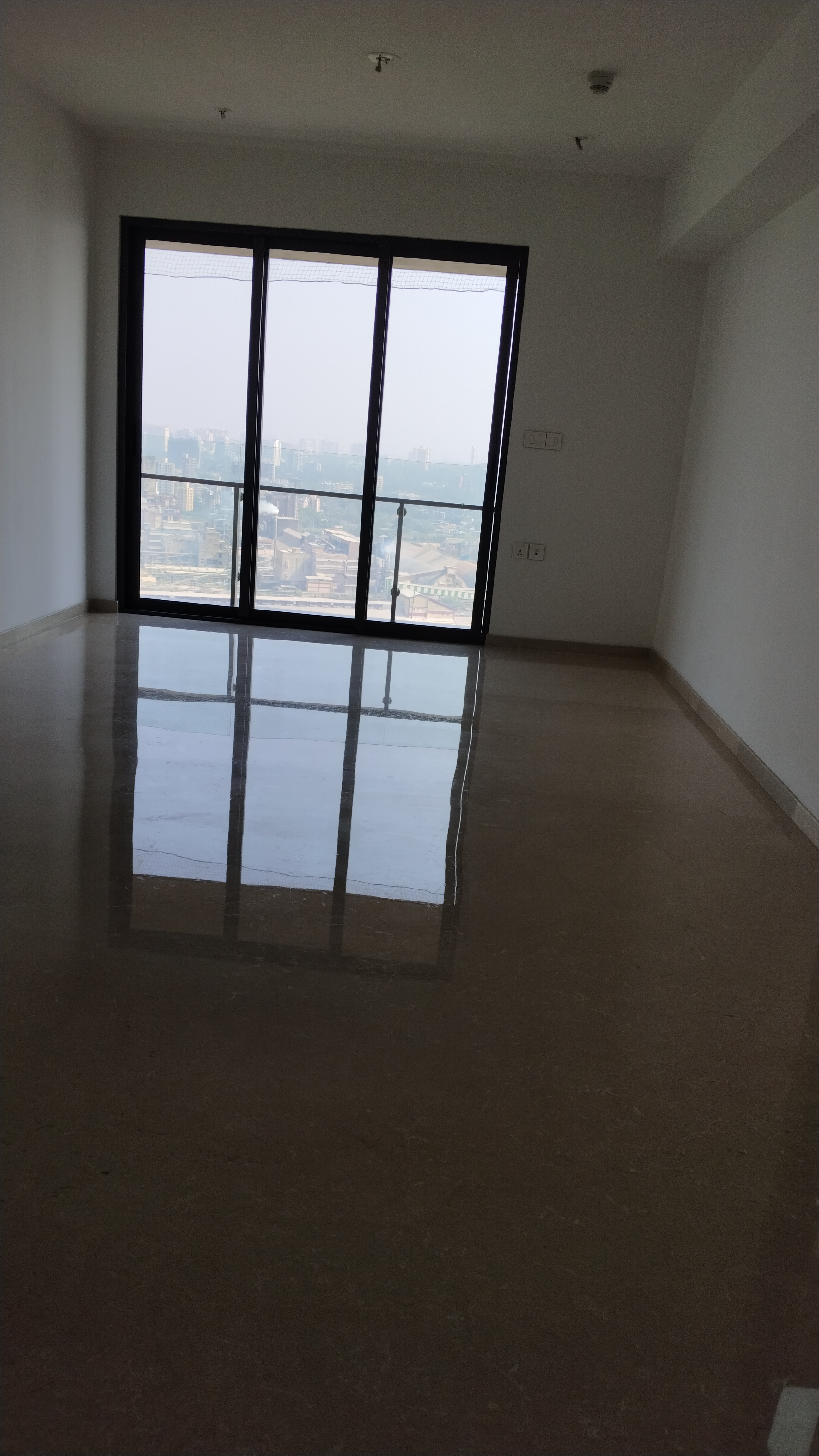 2 BHK + Servant Room Apartment For Sale in Kalpataru Magnus