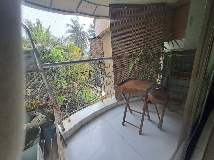Balcony, gokul-blossom 2 Bedroom 700 Sq.Ft. Apartment In Juhu Mumbai 7982948