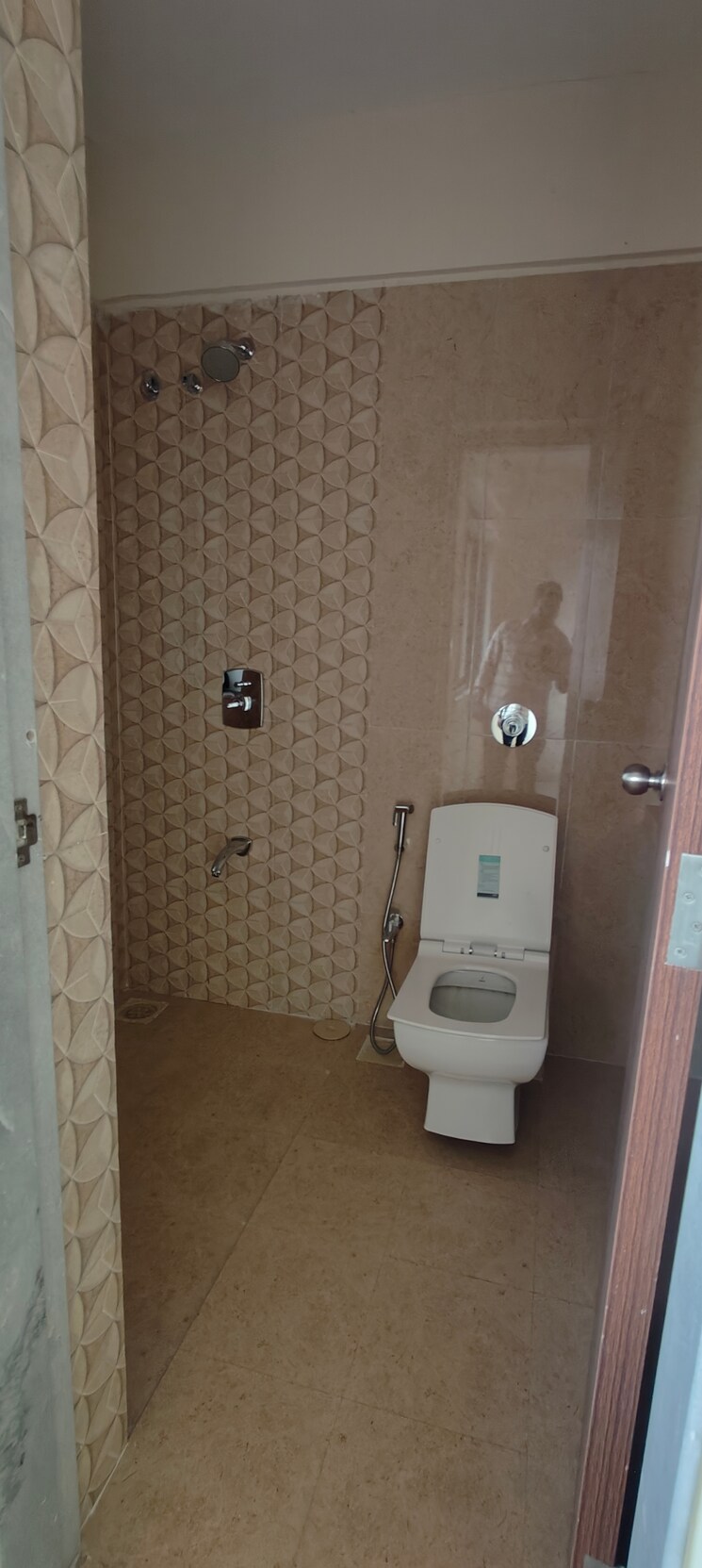 Bathroom, bholenath-gokul 3 Bedroom 1001 Sq.Ft. Apartment In Chembur Mumbai 7982953