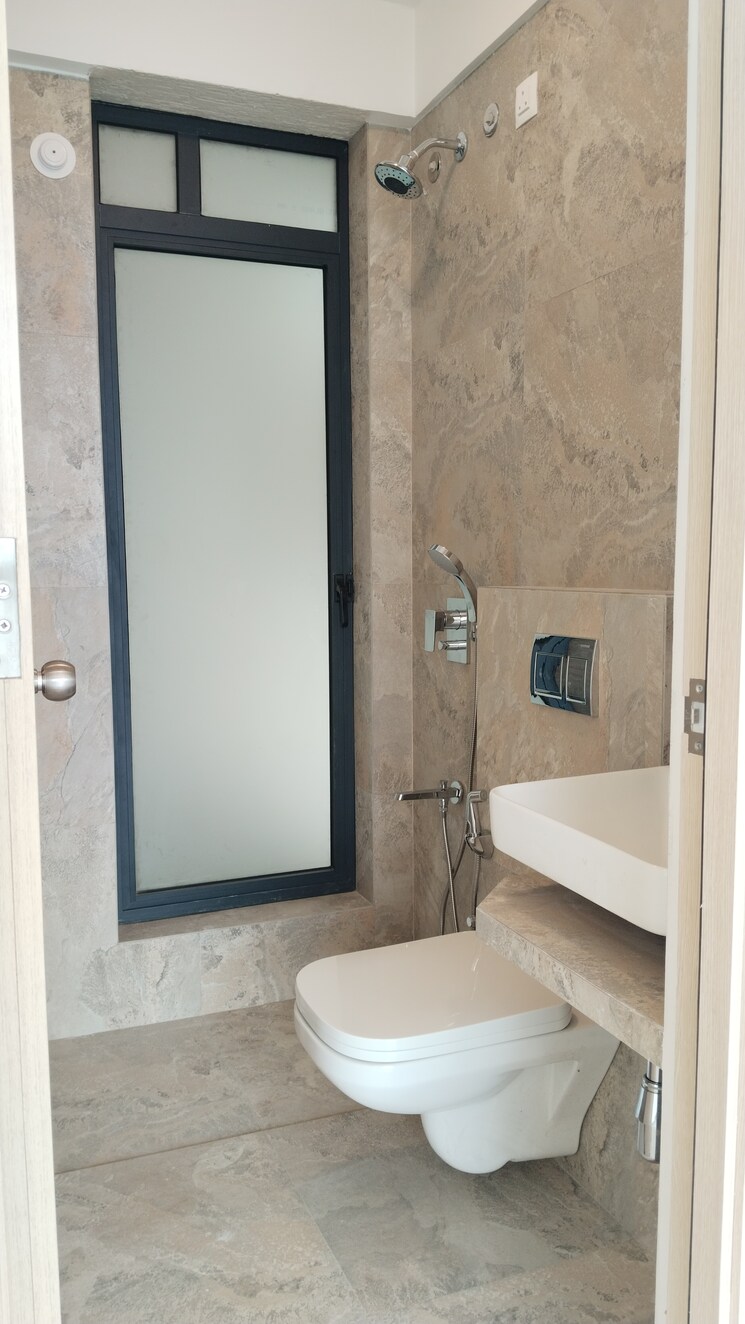 Bathroom, kalpataru-magnus 3 Bedroom 1197 Sq.Ft. Apartment In Bandra East Mumbai 7983029