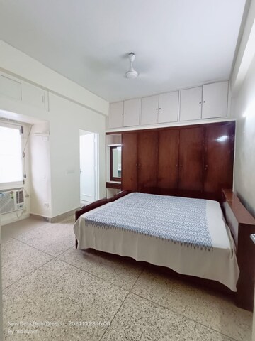 Bedroom in 3 BHK Builder Floor at Safdarjung Development Area – for Rent