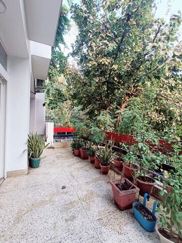 3 BHK Builder Floor – Garden View at Safdarjung Development Area - for Rent
