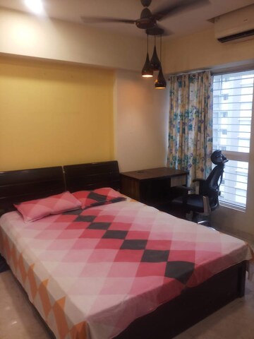 Bedroom in 2 BHK Apartment at Lodha Amara, Kolshet Road – for Rent