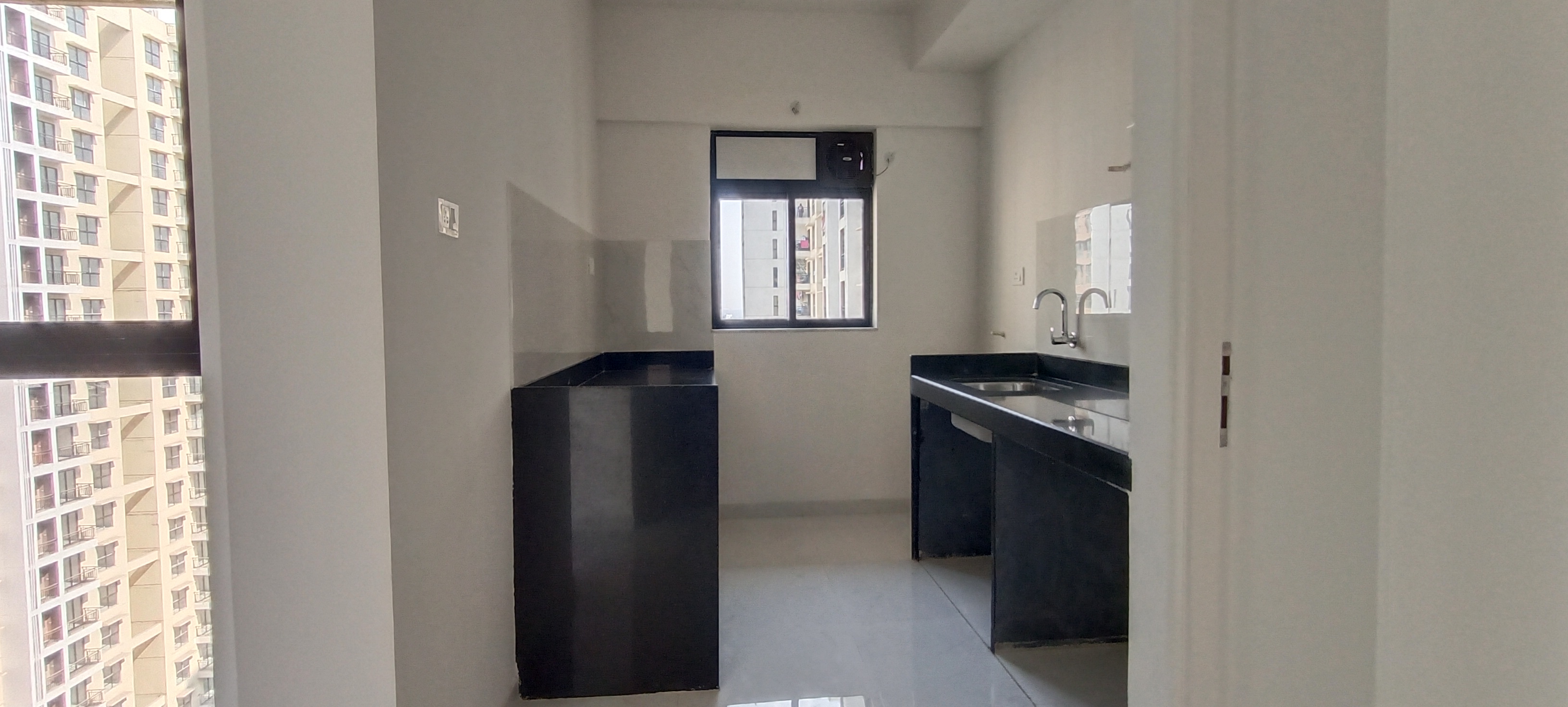 1 BHK Apartment For Sale in Runwal Gardens
