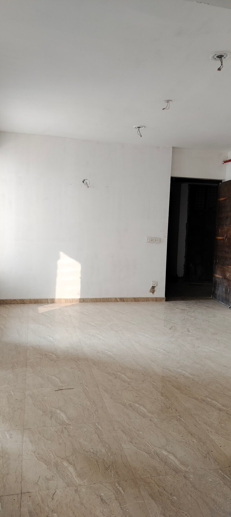 Room, klj-platinum-heights 2 Bedroom 652 Sq.Ft. Apartment In Sector 77 Faridabad 7983160