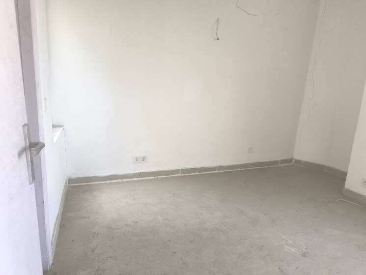 Room, puri-vip-floors 3 Bedroom 2100 Sq.Ft. Apartment In Sector 81 Faridabad 7983177