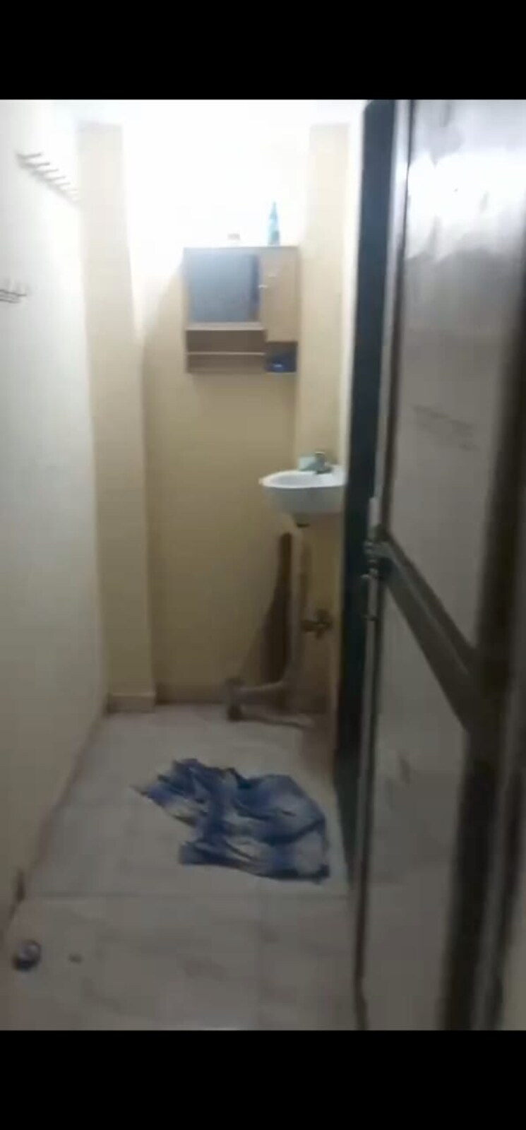 Bathroom, aishwarya-chs-goregaon 1 Bedroom 430 Sq.Ft. Apartment In Goregaon East Mumbai 7983180