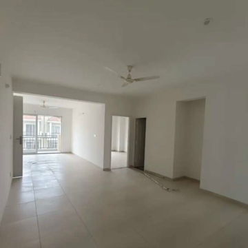 Room in 3 BHK Apartment at Maxxus Elanza, Nagla Road – for Rent
