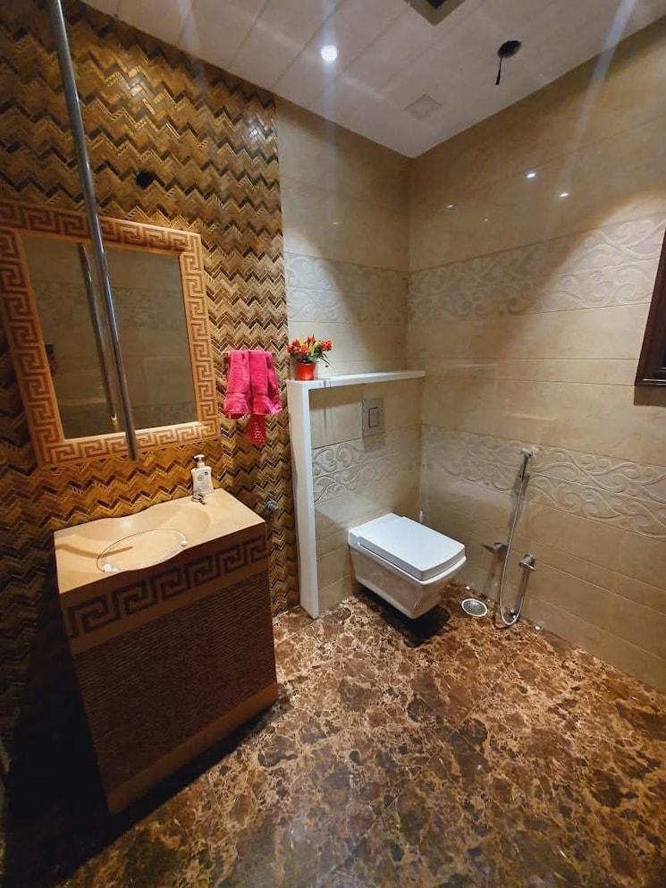Attached Bathroom, burari 3 Bedroom 100 Sq.Yd. Builder Floor In Burari Delhi 7983195