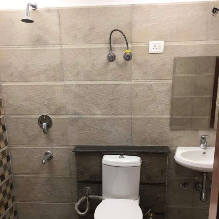 Bathroom, nk-sharma-savitry-greens 3 Bedroom 1690 Sq.Ft. Apartment In Vip Road Zirakpur 7983211