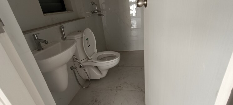 Bathroom, runwal-gardens 2 Bedroom 653 Sq.Ft. Apartment In Dombivli East Thane 7983222