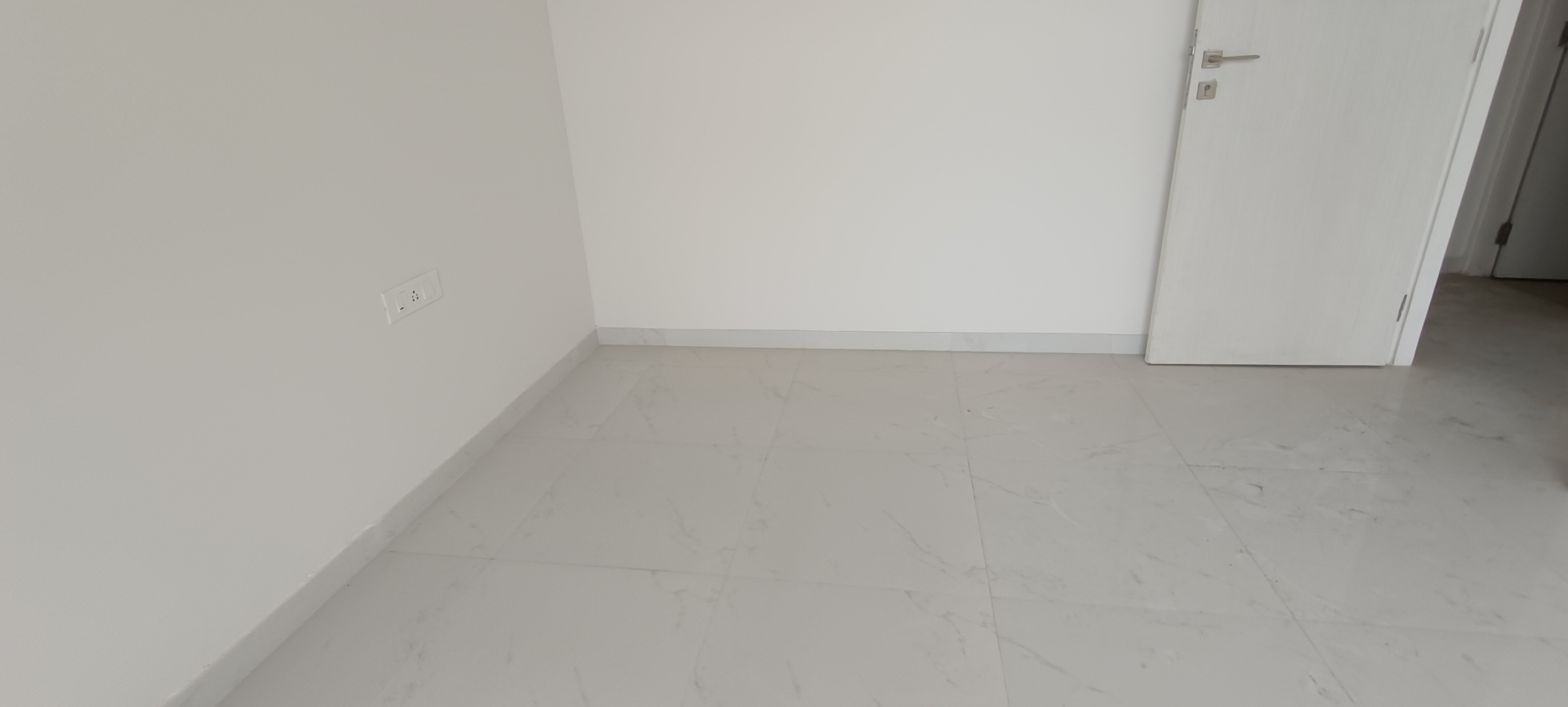 2 BHK Apartment For Sale in Runwal Gardens