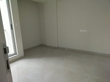 Room in 1 BHK Apartment at Vihang Vermont, Ghodbunder Road – for Rent
