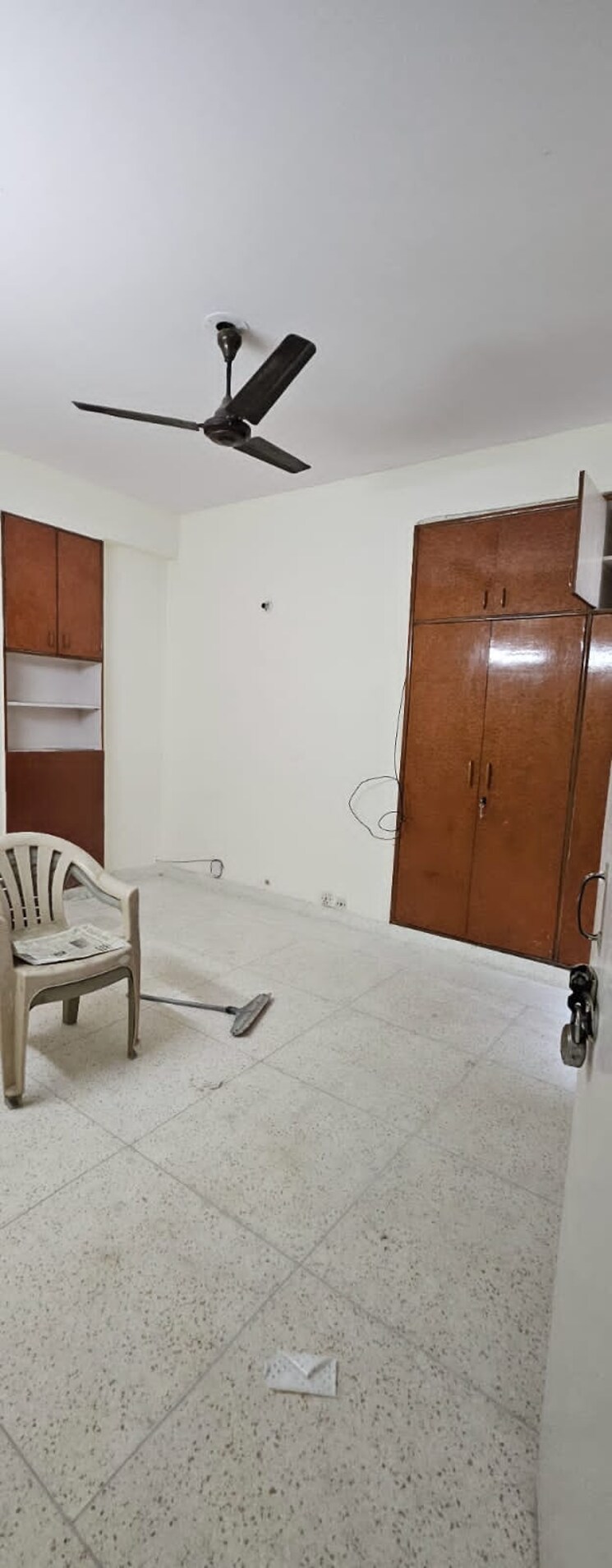 Room, sector 18 dwarka 2 Bedroom 1400 Sq.Ft. Apartment In Sector 18 Dwarka Delhi 7983249