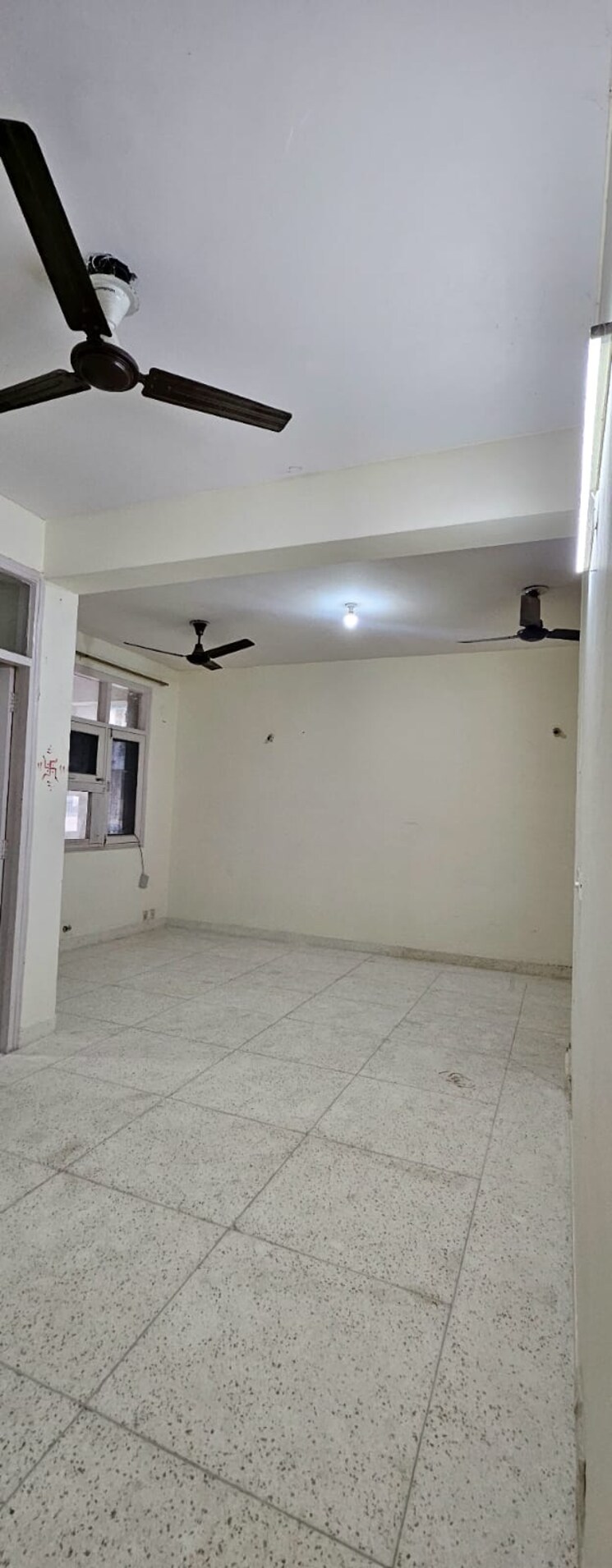 Room, sector 18 dwarka 2 Bedroom 1400 Sq.Ft. Apartment In Sector 18 Dwarka Delhi 7983249