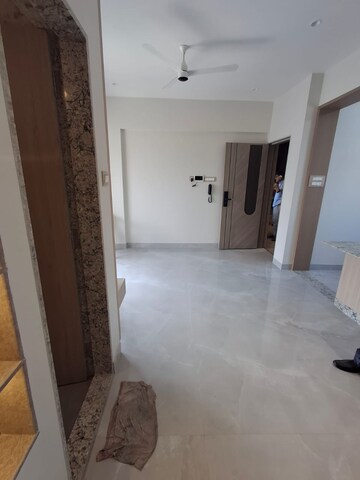 Living Room in 2 BHK Apartment at Chembur – for Rent