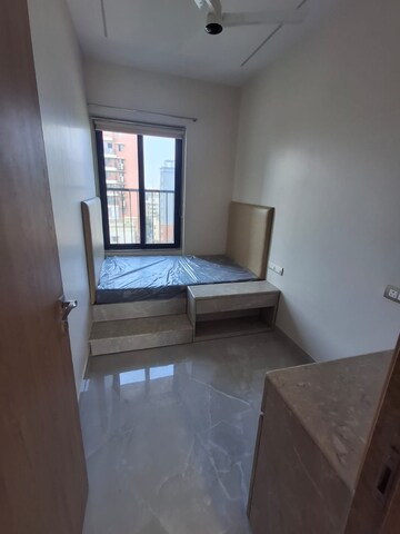 Bedroom in 2 BHK Apartment at Chembur – for Rent