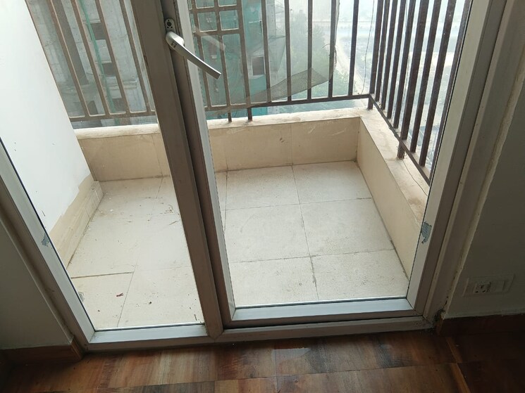 Balcony, amrapali-golf-homes 2 Bedroom 1200 Sq.Ft. Apartment In Sector 4 Greater Noida Greater Noida 7983308
