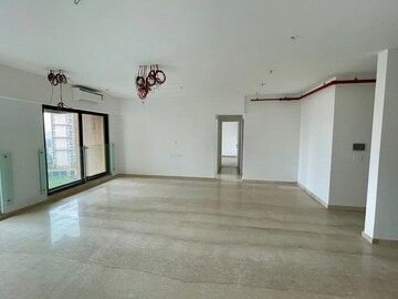 Room in 4 BHK Apartment at Kanakia Silicon Valley, Powai – for Rent