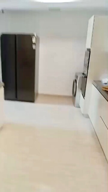Room in 3 BHK Apartment at Piramal Aranya, Byculla – for Rent
