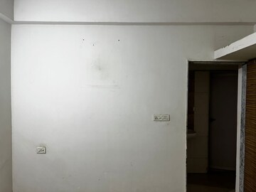 Room in 2 BHK Apartment at Gala Lifestyle Haven, Near Nirma University On Sg Highway – for Rent