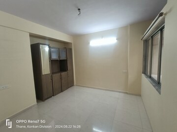 Room in 2 BHK Apartment at Happy Valley, Manpada – for Rent