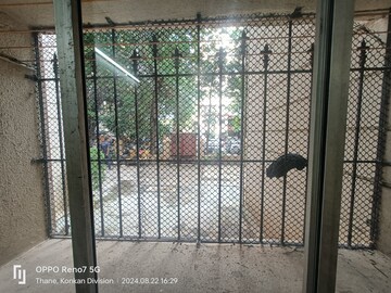 Room in 2 BHK Apartment at Happy Valley, Manpada – for Rent