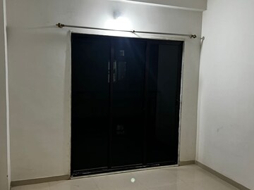 Furnished Amenities in 2 BHK Apartment at Gota – for Rent