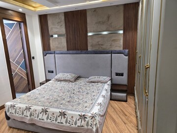 Bedroom in 3 BHK Builder Floor at Unitech Espace Nirvana Country, Sector 50 – for Rent
