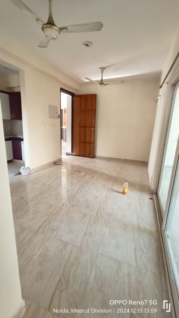 Room in 2 BHK Apartment at Town Park White Orchid, Sector 16c Greater Noida – for Rent