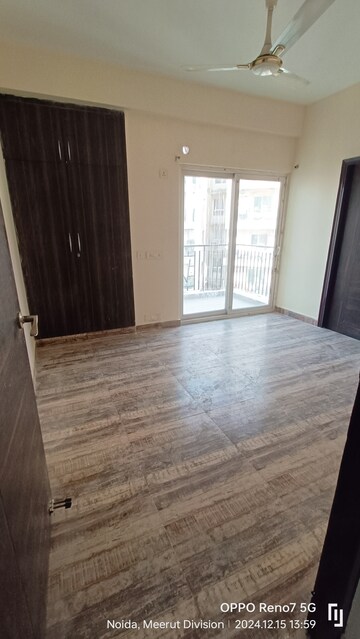 Room in 2 BHK Apartment at Town Park White Orchid, Sector 16c Greater Noida – for Rent